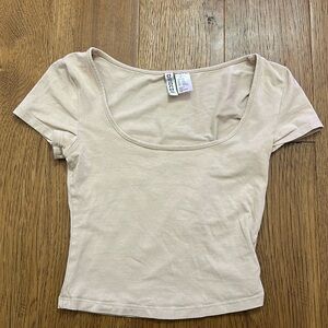 Beige and black skin tight t